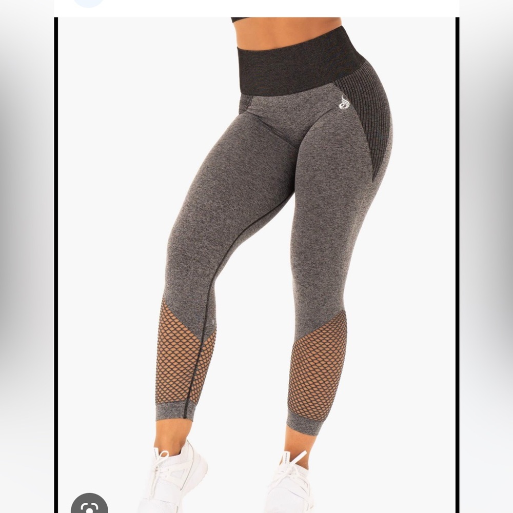 Ryderwear Seamless Leggings
Size Large 
Color Charcoal